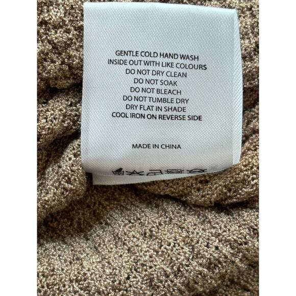 White Fox Cropped Balloon Sleeve Neutral Minimalist Sweater NEW Size Small - Picture 3 of 7